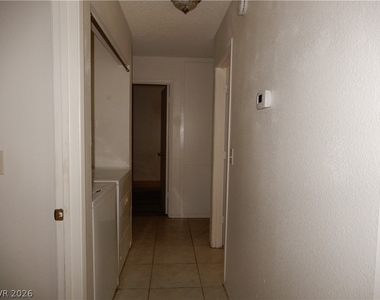 4431 Honeydew Circle - Photo Thumbnail 10