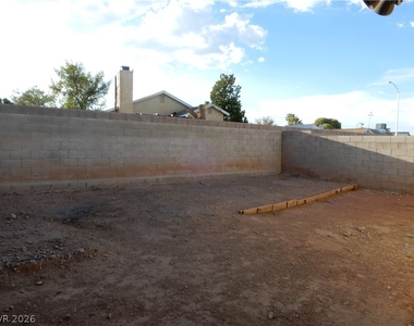 4431 Honeydew Circle - Photo Thumbnail 11