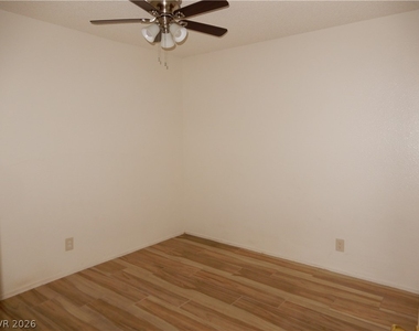 4431 Honeydew Circle - Photo Thumbnail 6