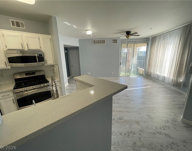 7159 S Durango Drive - Photo Thumbnail 4