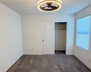 9527 Victory Wings Street - Photo Thumbnail 23