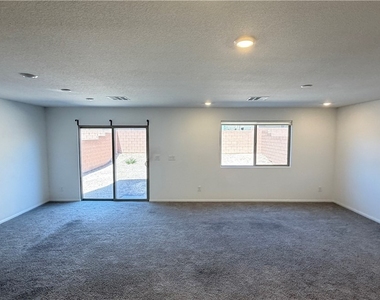 9527 Victory Wings Street - Photo Thumbnail 12