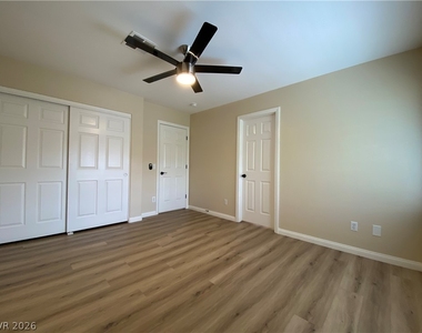 10549 Cedar Run Court - Photo Thumbnail 11