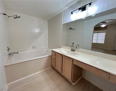 525 Indian Princess Drive - Photo Thumbnail 11