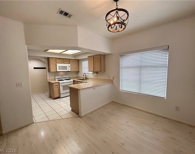 525 Indian Princess Drive - Photo Thumbnail 7