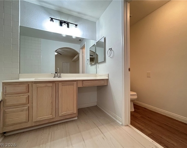 525 Indian Princess Drive - Photo Thumbnail 12