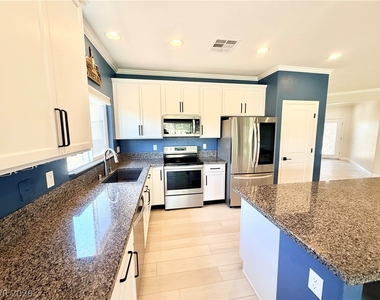 5434 E San Pietro Drive - Photo Thumbnail 10