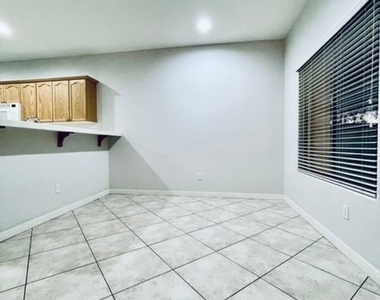 213 Heiple Court - Photo Thumbnail 13