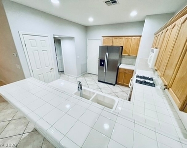 213 Heiple Court - Photo Thumbnail 11