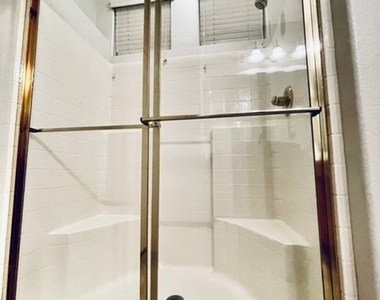 213 Heiple Court - Photo Thumbnail 18