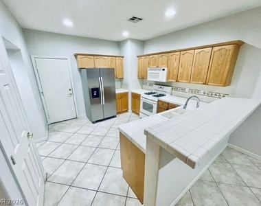213 Heiple Court - Photo Thumbnail 12