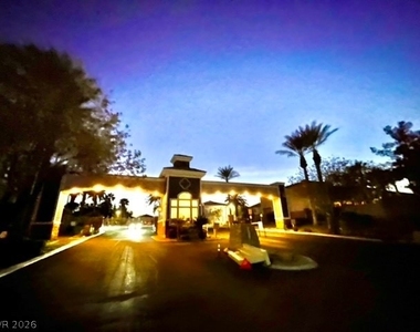 213 Heiple Court - Photo Thumbnail 2