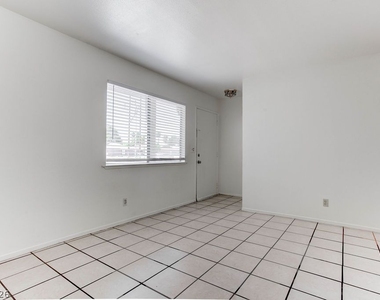 4269 Stewart Avenue - Photo Thumbnail 3