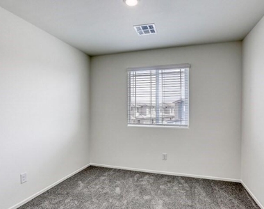 1161 Meadow Sparrow Place - Photo Thumbnail 6
