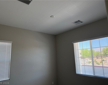 63 Barton Bay Avenue - Photo Thumbnail 22