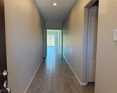 63 Barton Bay Avenue - Photo Thumbnail 1