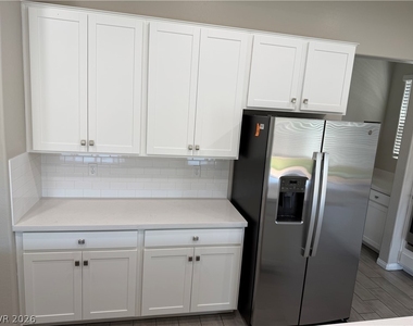 63 Barton Bay Avenue - Photo Thumbnail 20