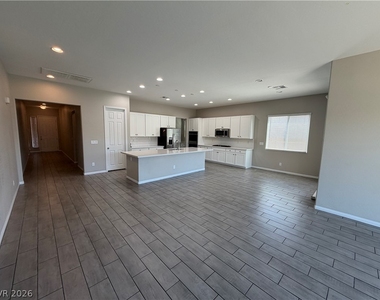 63 Barton Bay Avenue - Photo Thumbnail 7