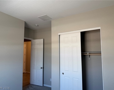 63 Barton Bay Avenue - Photo Thumbnail 30