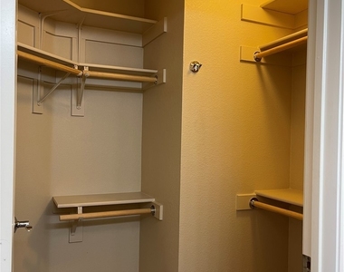 83 E Agate Avenue - Photo Thumbnail 9