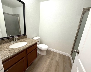 1856 N Decatur Boulevard - Photo Thumbnail 12