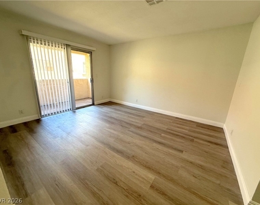 1856 N Decatur Boulevard - Photo Thumbnail 9