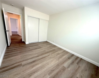 1856 N Decatur Boulevard - Photo Thumbnail 15