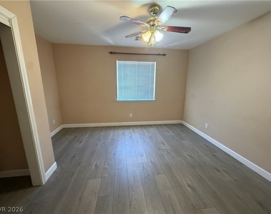 2381 Goldfire Circle - Photo Thumbnail 10