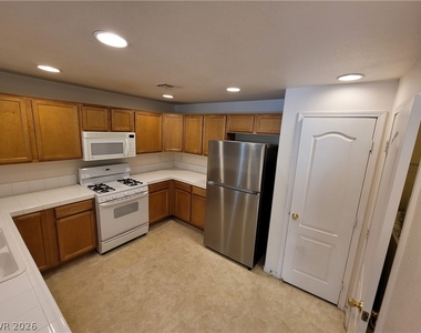 2325 Windmill Parkway - Photo Thumbnail 17