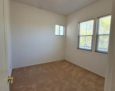 2325 Windmill Parkway - Photo Thumbnail 4