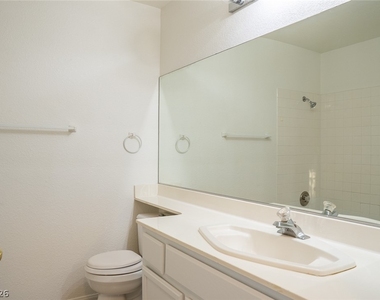 7608 Botany Bay Drive - Photo Thumbnail 13