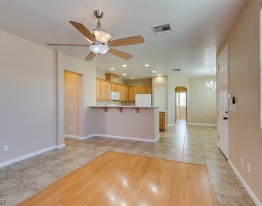 6840 Frances Celia Avenue - Photo Thumbnail 10