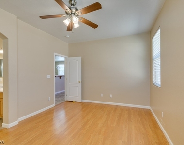 6840 Frances Celia Avenue - Photo Thumbnail 28