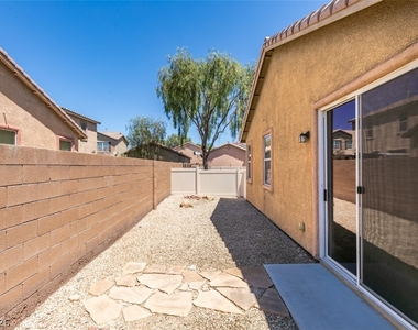 6840 Frances Celia Avenue - Photo Thumbnail 32