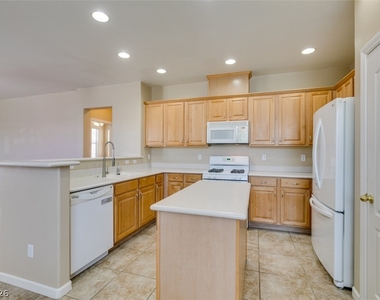 6840 Frances Celia Avenue - Photo Thumbnail 18