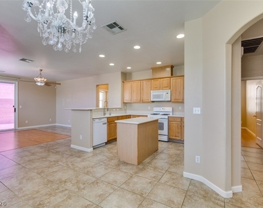 6840 Frances Celia Avenue - Photo Thumbnail 17