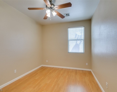 6840 Frances Celia Avenue - Photo Thumbnail 23