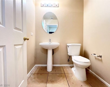 10243 Midnight Glow Court - Photo Thumbnail 11