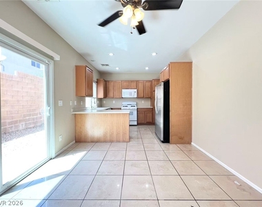 10243 Midnight Glow Court - Photo Thumbnail 5