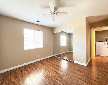10243 Midnight Glow Court - Photo Thumbnail 21