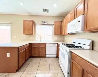 10243 Midnight Glow Court - Photo Thumbnail 4