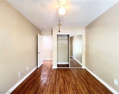 10243 Midnight Glow Court - Photo Thumbnail 18