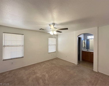 10452 Mihela Avenue - Photo Thumbnail 18