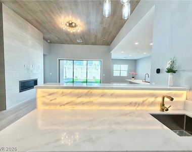 131 Robledo Street - Photo Thumbnail 12