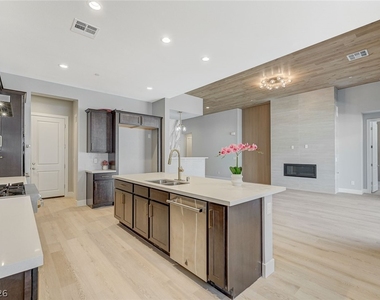 131 Robledo Street - Photo Thumbnail 20