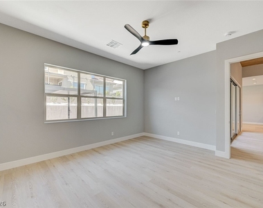131 Robledo Street - Photo Thumbnail 29