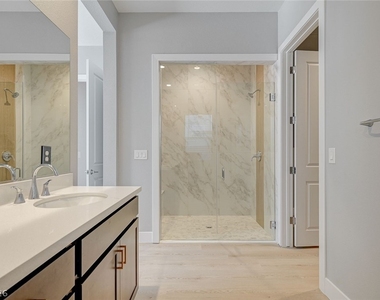 131 Robledo Street - Photo Thumbnail 31