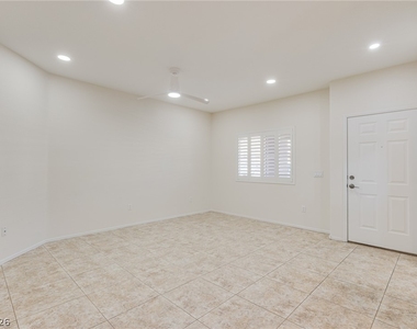 300 Pine Haven Street - Photo Thumbnail 14