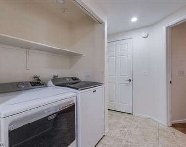 300 Pine Haven Street - Photo Thumbnail 17