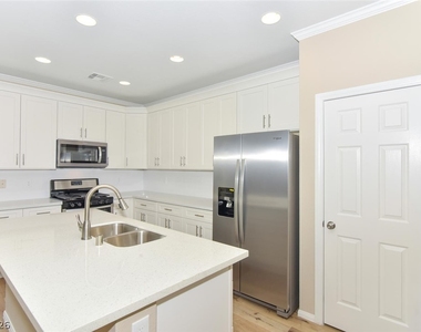 9535 Scottville Court - Photo Thumbnail 8
